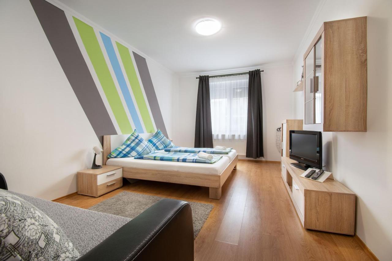 Lux Apartmanok ไฮจ์ดุสโซบอสโล ภายนอก รูปภาพ